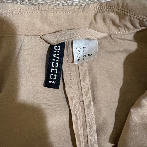 Coat - Picture 2 of 4